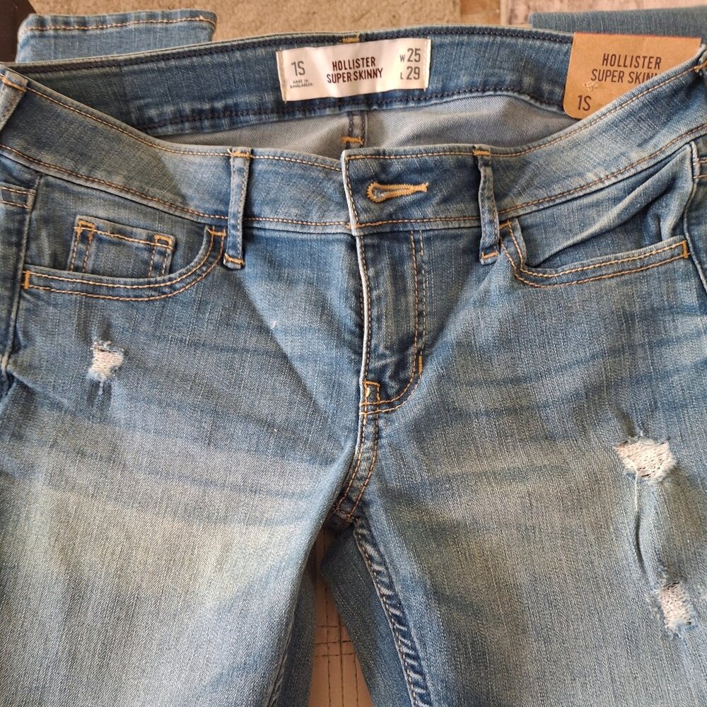 Hollister Super Skinny Jeans Size 1S Waist 25 Length 29 NWOT